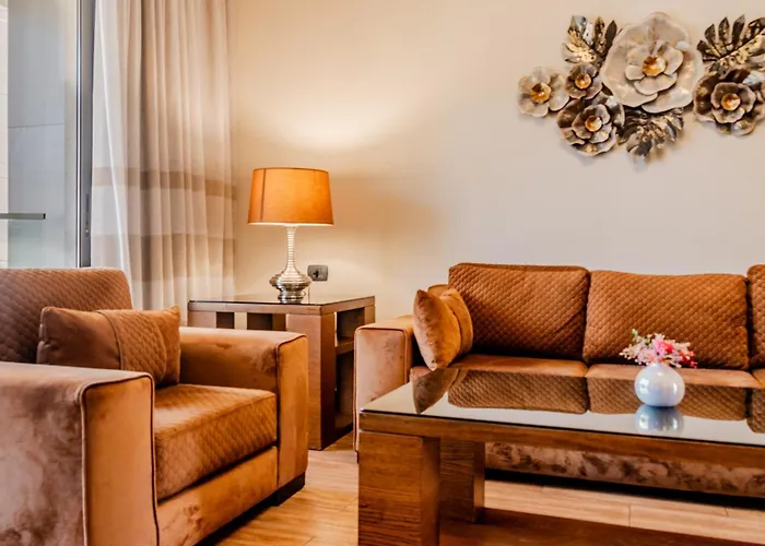 Britannia Suites