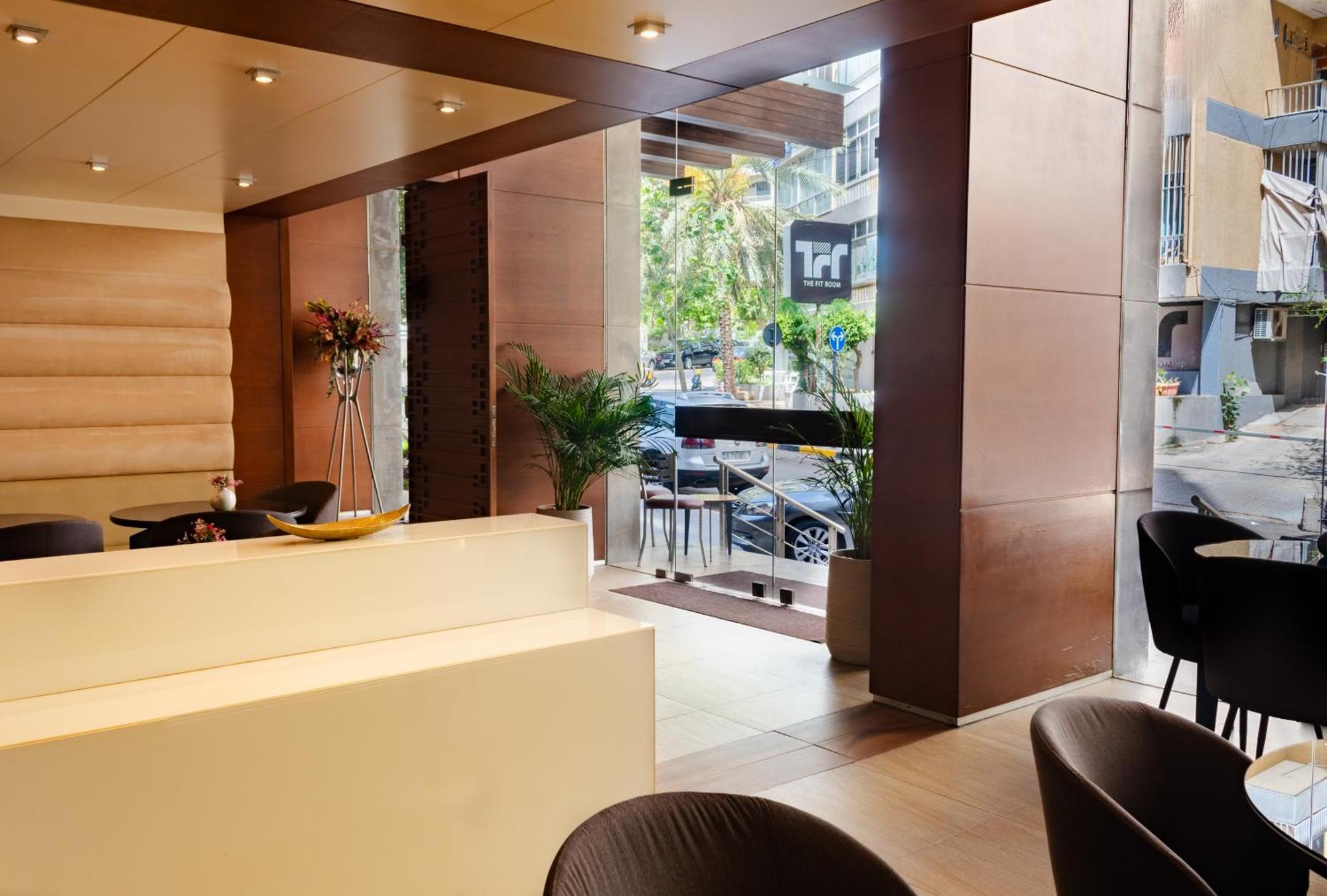 Britannia Aparthotel 4*